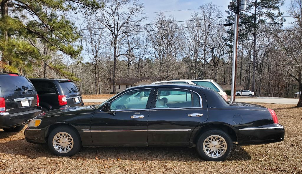 1999 Lincoln Town Car SIGNATURE